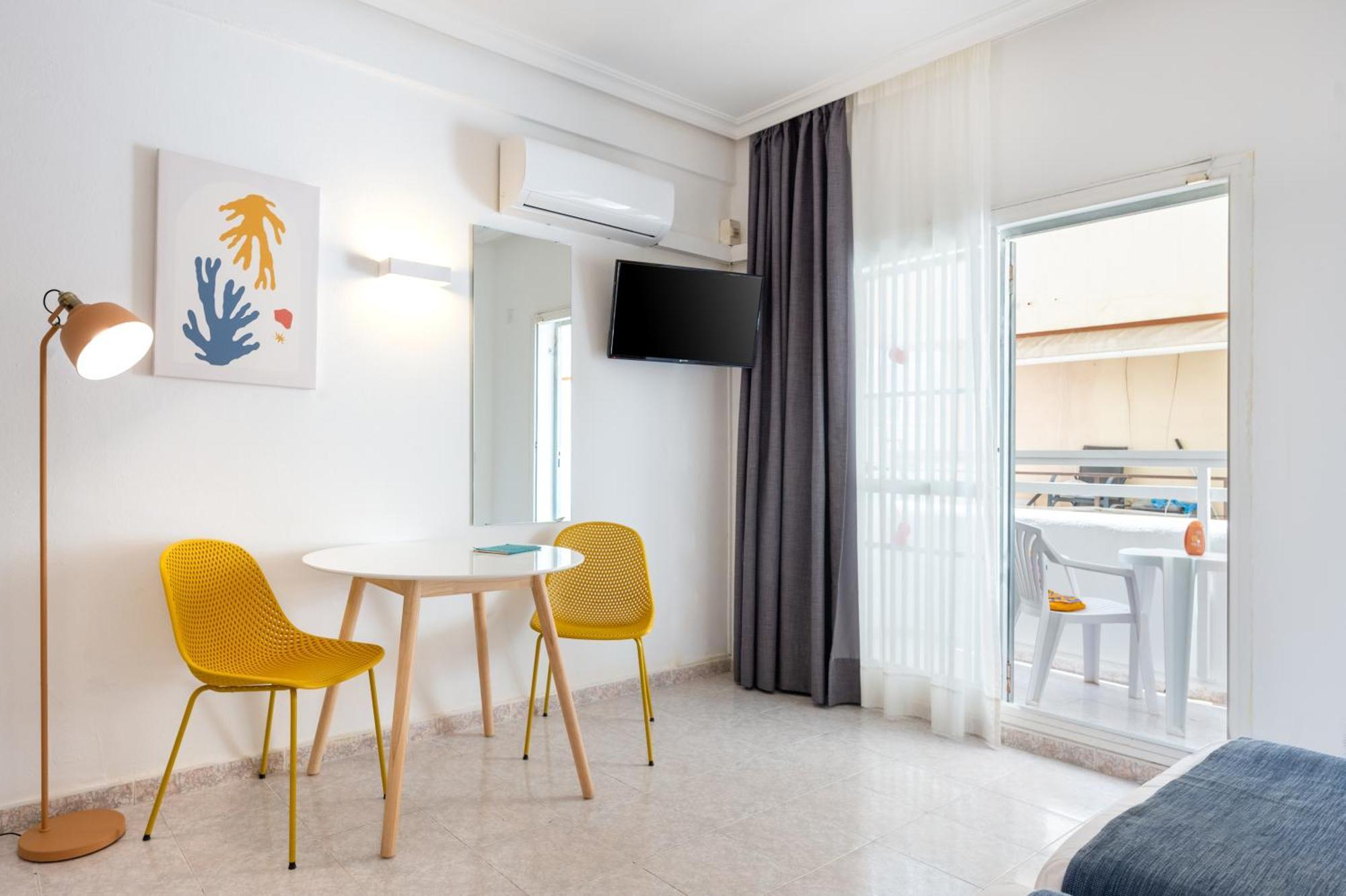Hotel Apartamentos Vibra Lux Mar Ibiza-Stadt Exterior foto