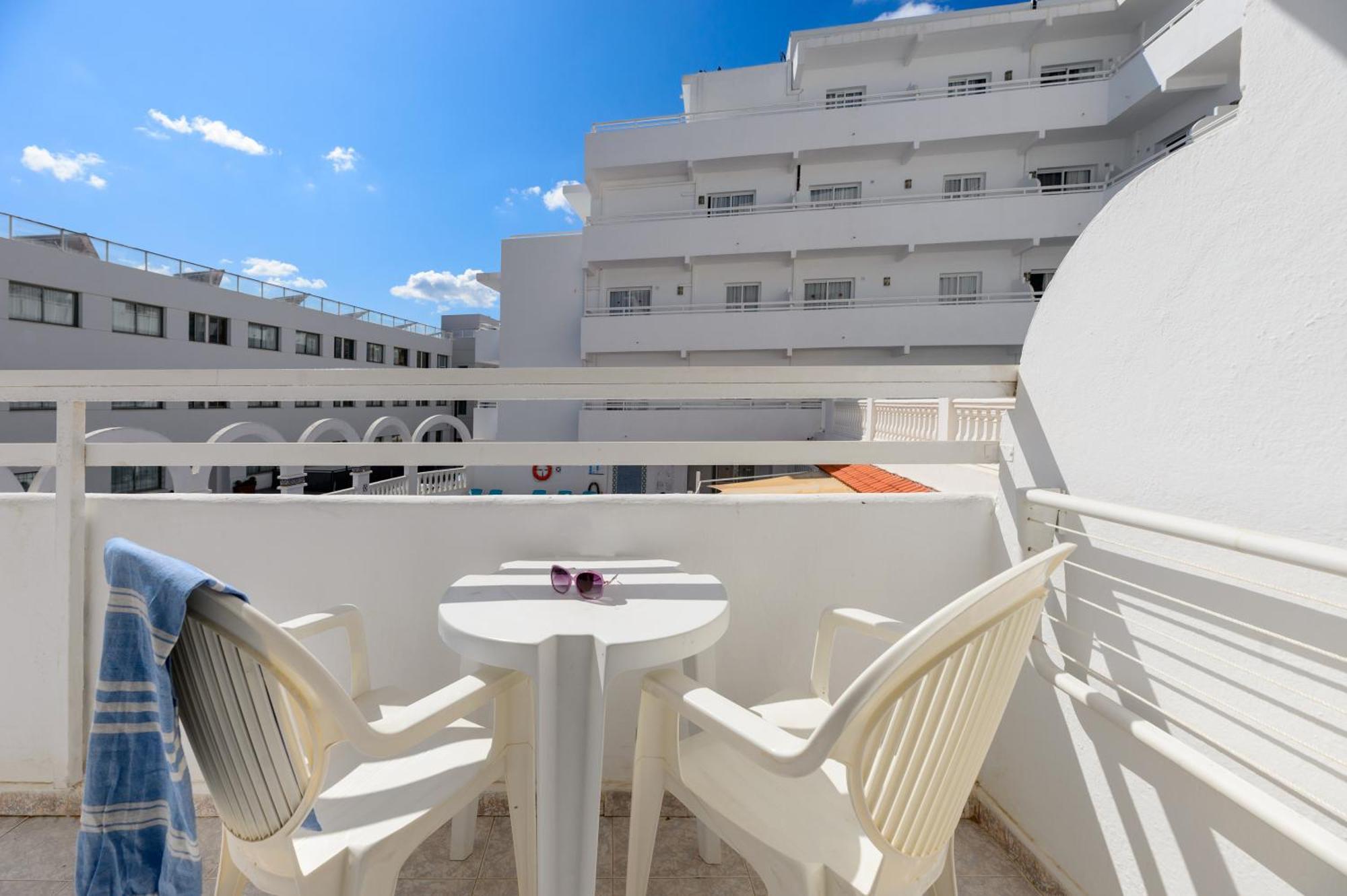 Hotel Apartamentos Vibra Lux Mar Ibiza-Stadt Exterior foto